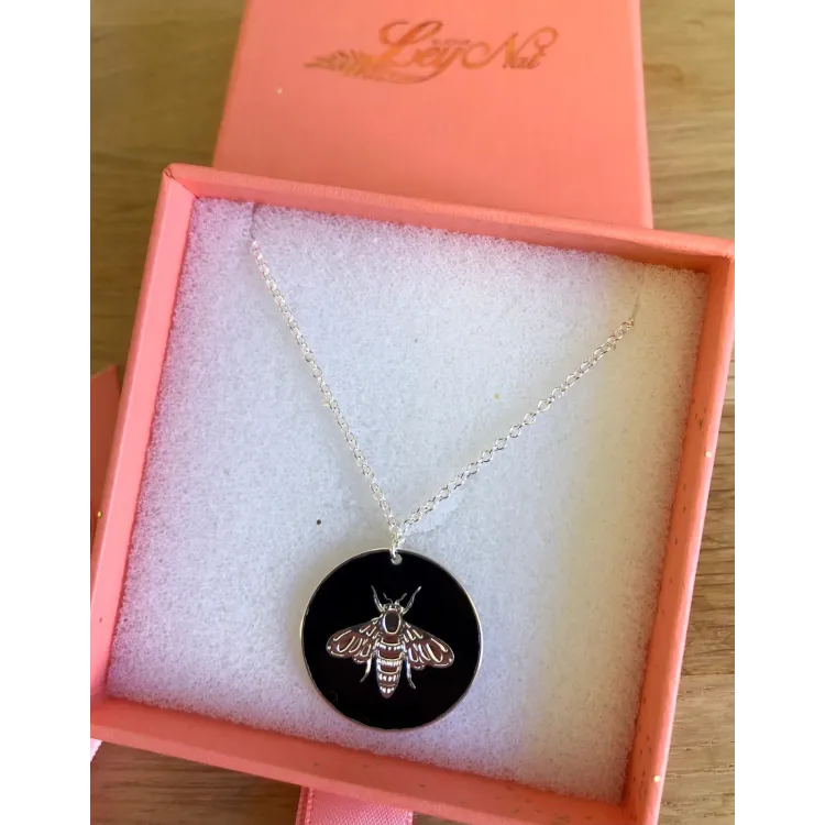 Collier Médaille Abeille Noir