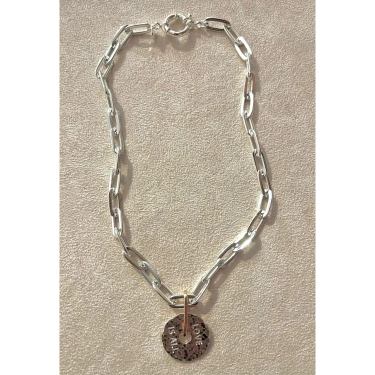 Medaille Love is all pm