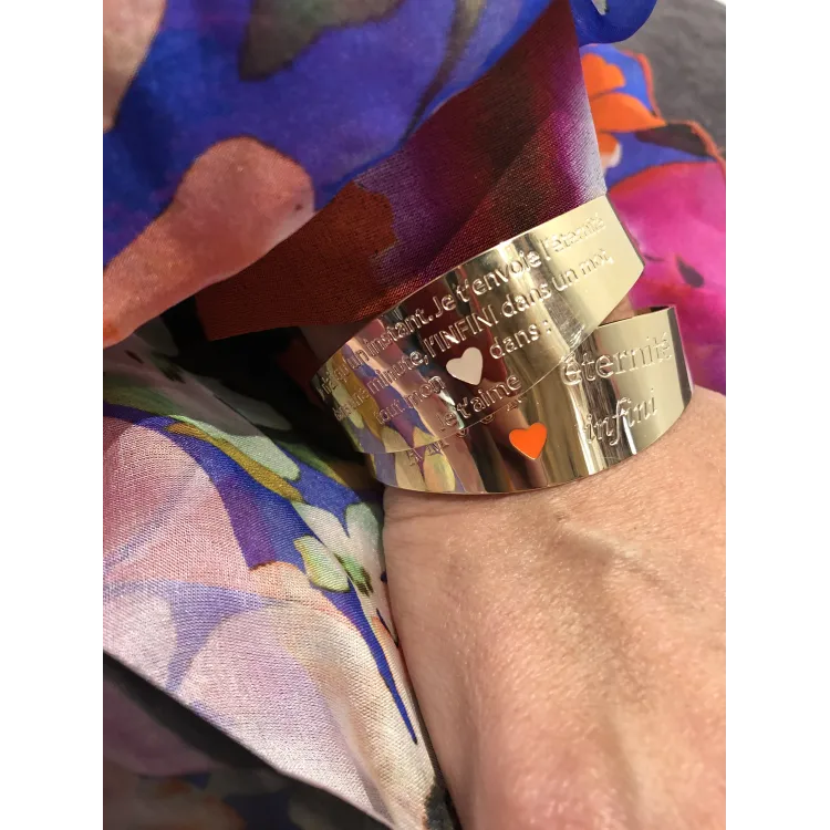 Manchette Hugo Eternité